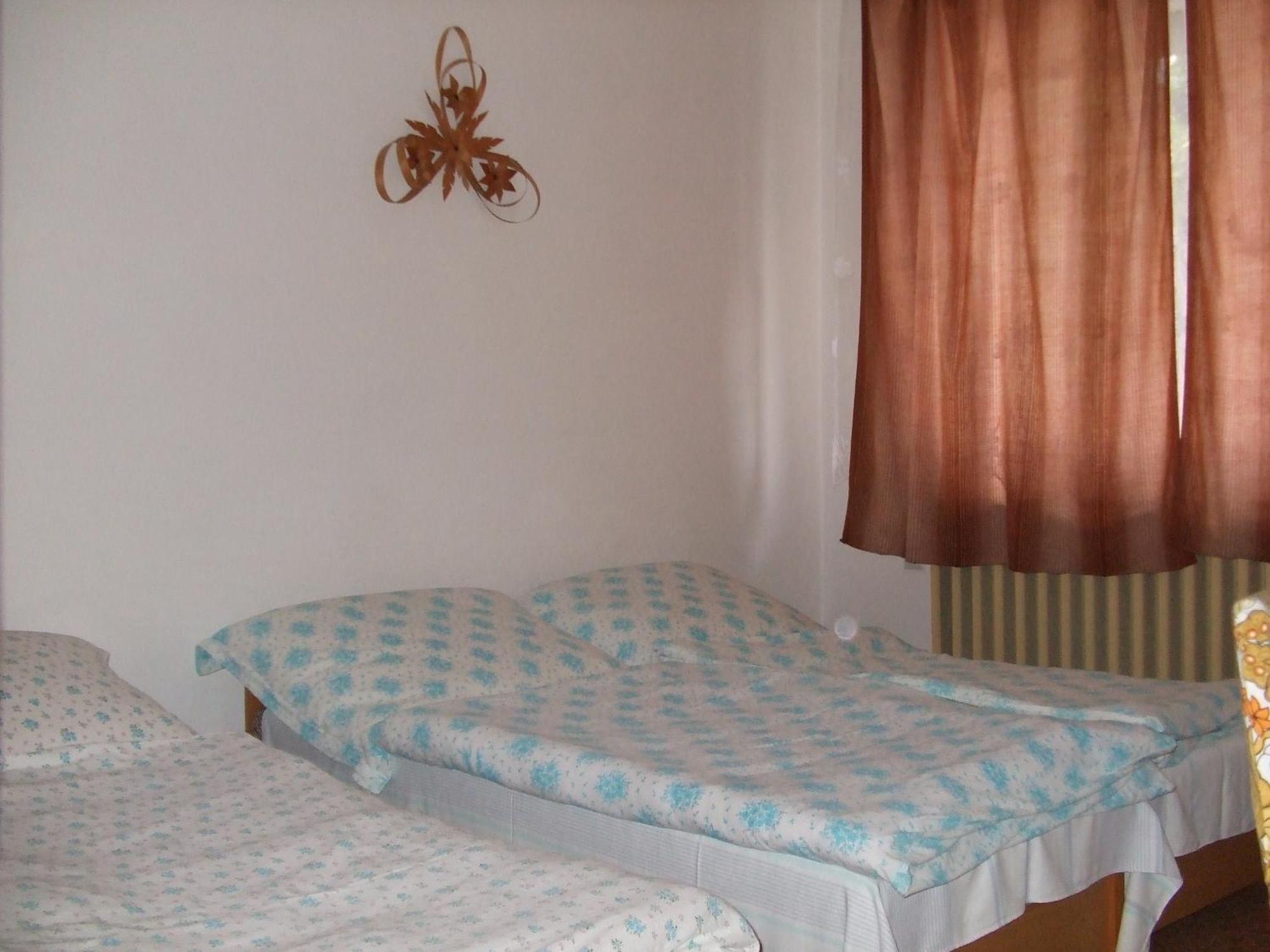Katalin Vendégház Miskolc Extérieur photo
